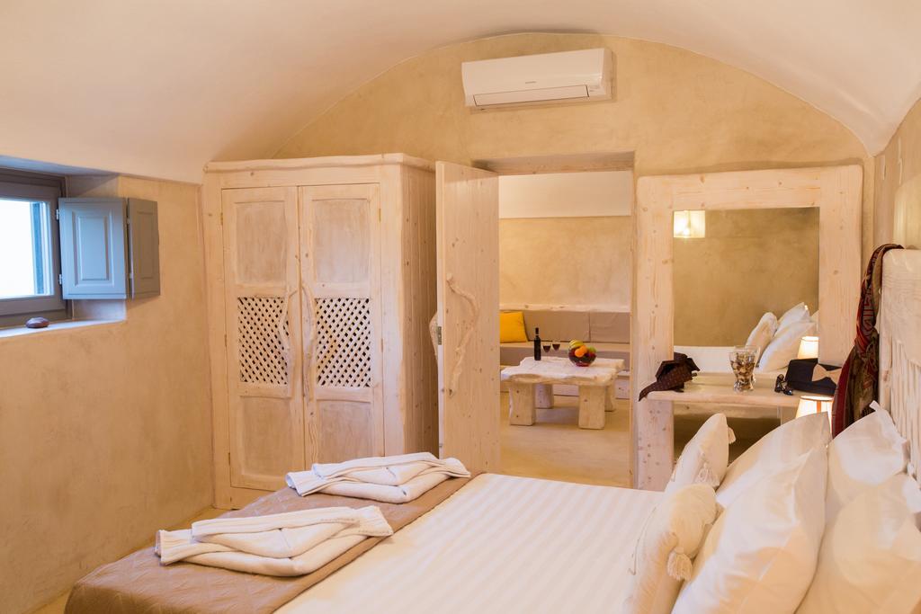 Love Nest With Hot Tub, Hammam & Outdoor Cinema Akrotírion Eksteriør billede